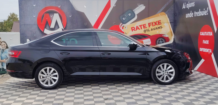 Skoda Superb 2018 [3]
