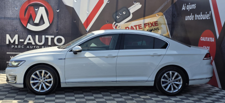 VW PASSAT GTE 2017 [3]
