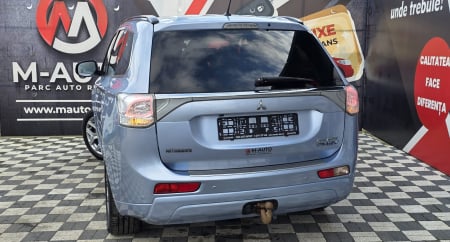 MITSUBISHI OUTLANDER 2013 [5]