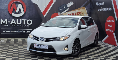 Masini - Toyota Auris 2014