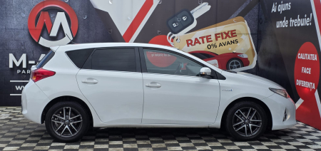 Toyota Auris 2014 [2]