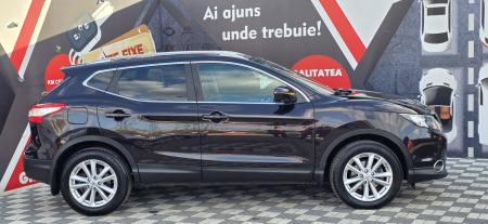 NISSAN QASHQAI TEKNA 2015 [2]