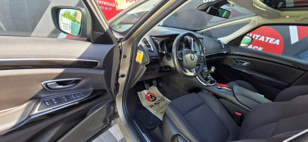 Renault Espace 2016 [6]