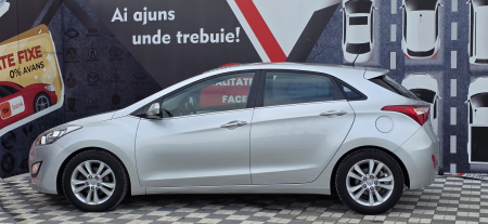 HYUNDAI i30 2012 1.6 BENZINĂ [3]