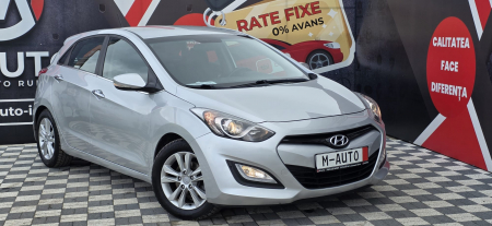 HYUNDAI i30 2012 1.6 BENZINĂ [1]