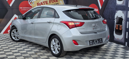 HYUNDAI i30 2012 1.6 BENZINĂ [5]
