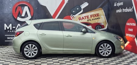 OPEL ASTRA 2011 [2]