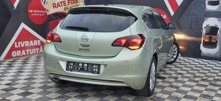 OPEL ASTRA 2011 [4]
