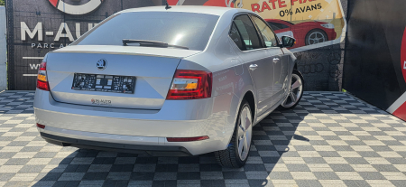 SKODA OCTAVIA 2018 / 2.0 DIESEL [4]