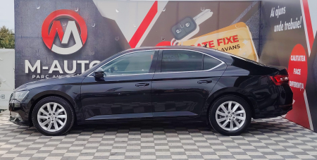 Skoda Superb 2018 [3]