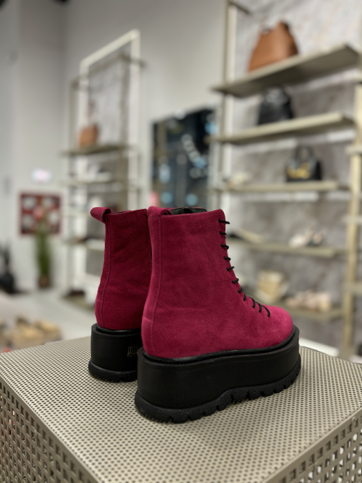 Ghete MARA fucsia din piele [4]