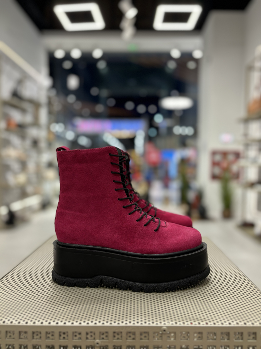 Ghete MARA fucsia din piele [1]