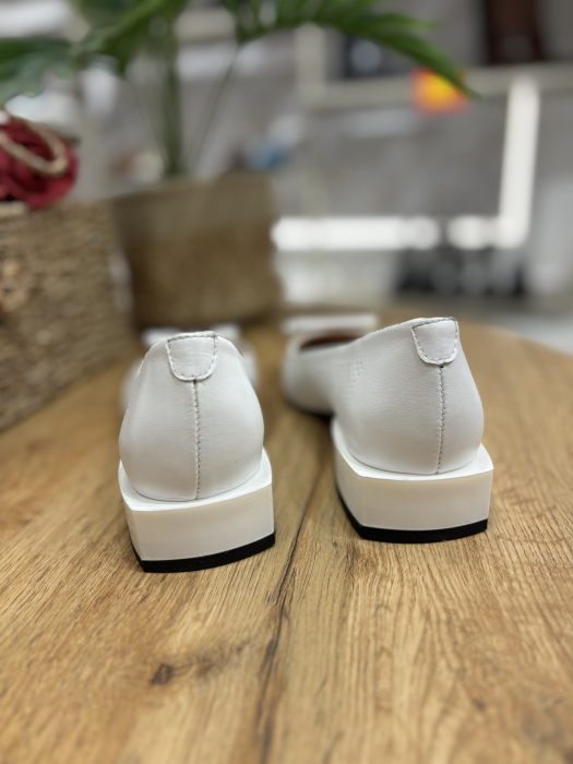 Balerini stiletto albi cu toc patrat [5]
