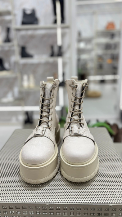 Bocanci Tylda crem din piele [4]