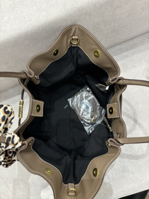 Geanta din piele naturala [5]