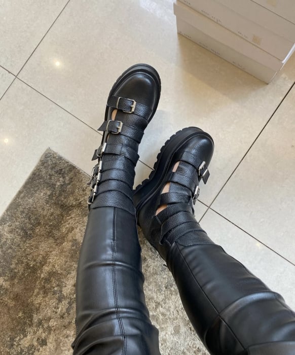 Ghete CLEOPATRA decupate din piele [3]