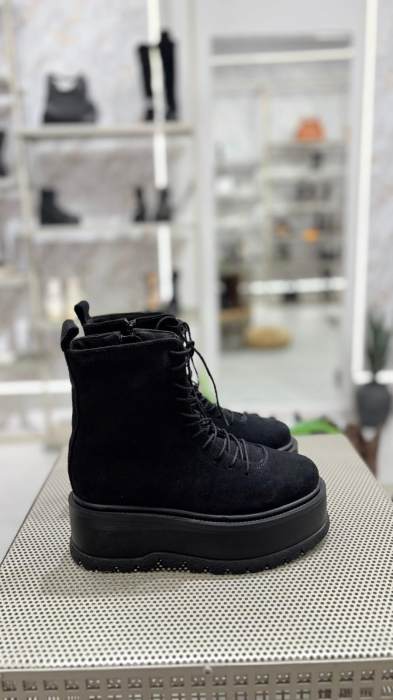 Ghete MARA negre din piele [3]