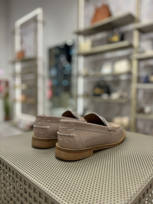 Mocasini CECYLYA nude din lac [5]
