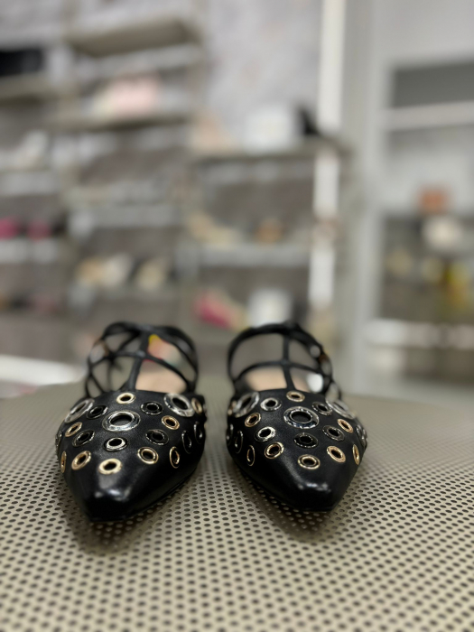 Pantofi LAONA NEGRU cu bareta la spate [3]