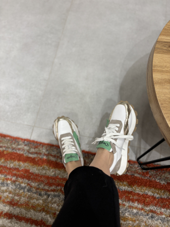 Adidasi din piele gold [1]