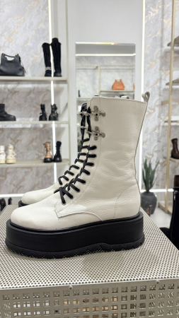 Bocanci VENIA albe din piele [2]