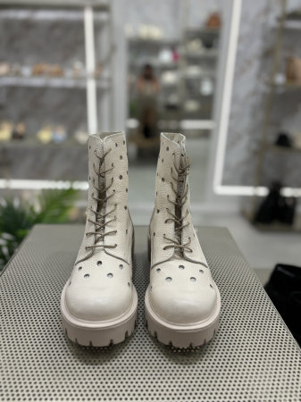 Ghete CALYPSO perforate din piele [2]
