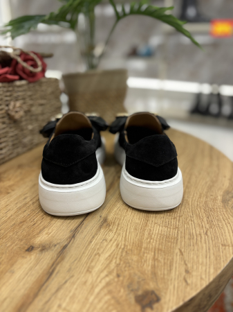 Mocasini negri din piele cu funda si accesoriu [6]