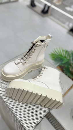 Bocanci Tylda crem din piele [1]