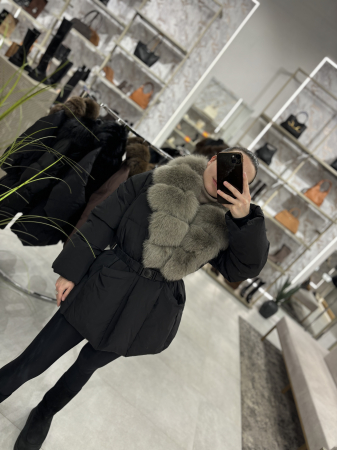 Incaltaminte - Geaca cu guler din blana naturala