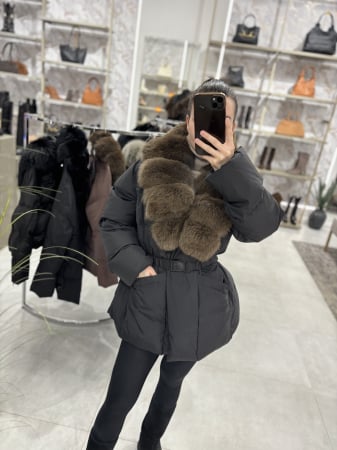 Incaltaminte - Geaca cu guler din blana naturala