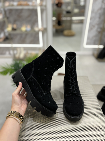 Botine - Ghete CALYPSO perforate din piele