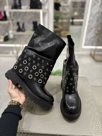Ghete SISTER NEGRE din piele [1]
