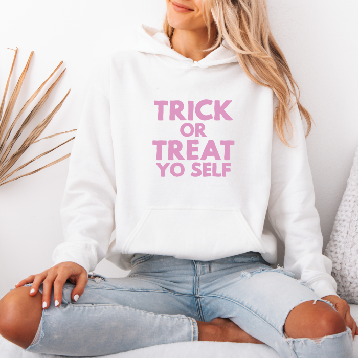 Hanorac dama cu gluga Trick or Treat Yo Self – Black & White Edition [1]