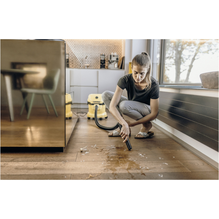 Aspirator umed-uscat Karcher WD 2 Plus V-12/4/18, 1000 W, recipient 12 l, furtun 1,8 m, functie de suflare, sac de filtrare, 1.628-000.0, Galben/Negru [12]