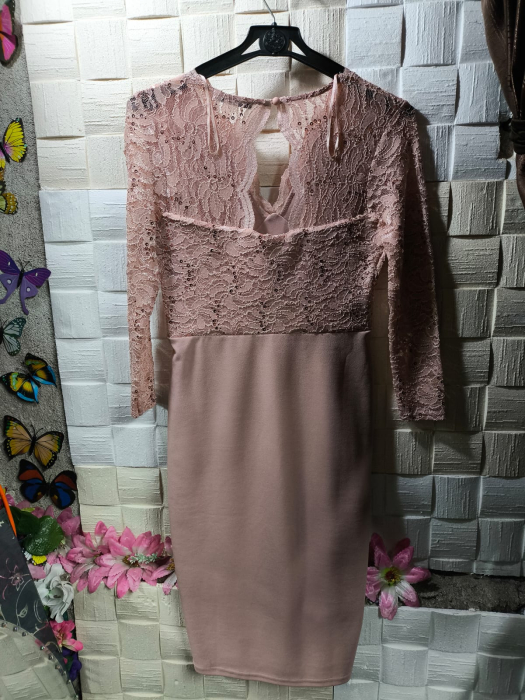 ROCHIE M [2]