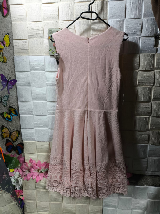 ROCHIE M [2]