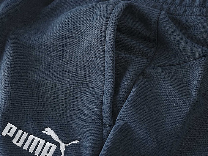 Pantaloni sport barbati Puma ESS TR bleumarin [3]
