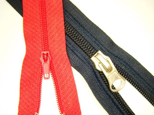 Fermoar plastic