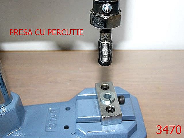 3470/PRESA MANUALA CU PERCUTIE--------- [2]