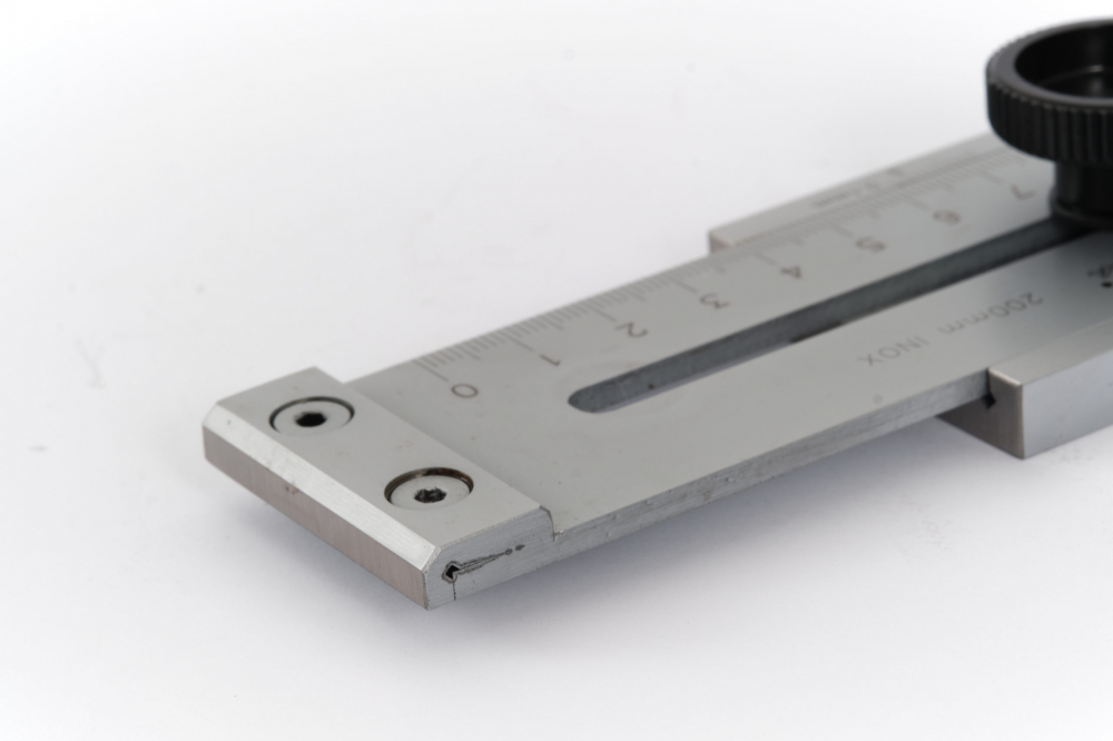 Rigla de marcaj Dasqua 200mm, otel inoxidabil calit, scala laser, precizie +/-0,1mm [4]