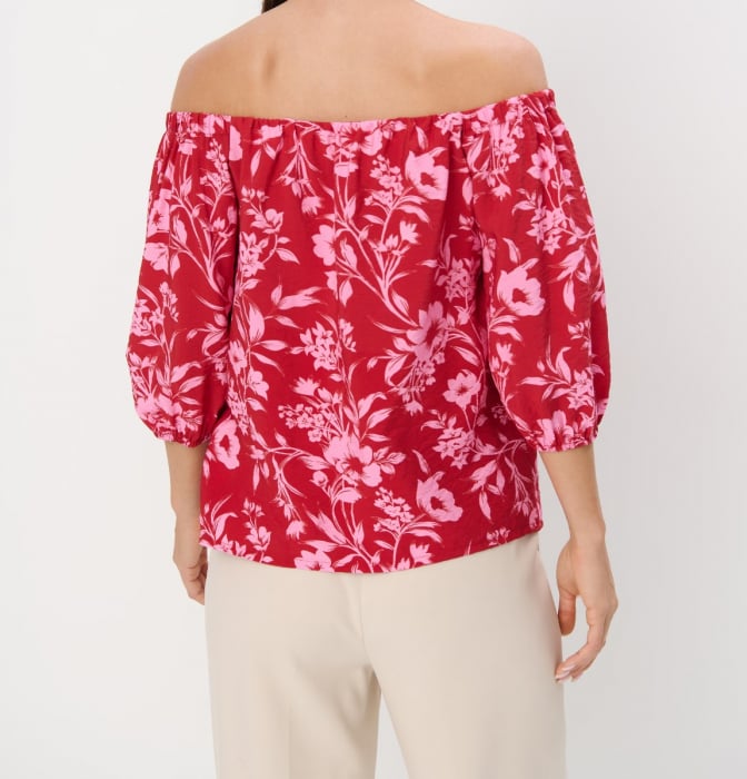 Bluza cu umerii goi [2]