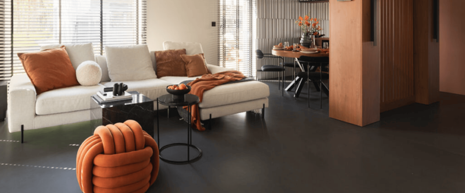 microcimentdecor.ro living pardoseala antracit
