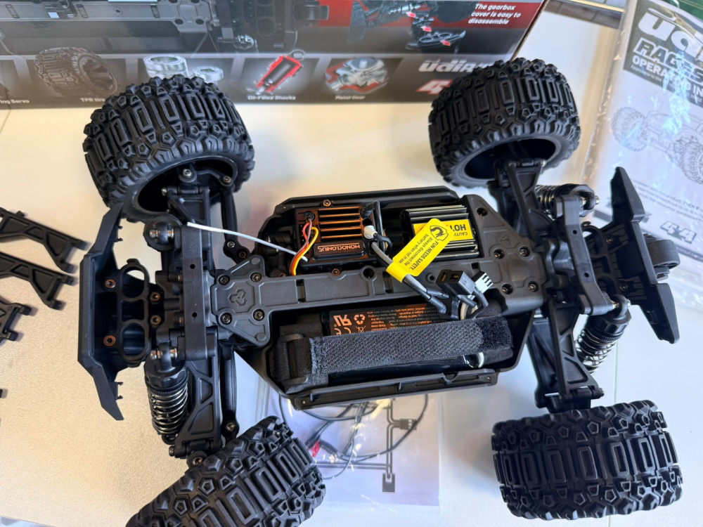 Mașină cu telecomandă UDI R/C Monster Truck Brushed UD1611, scara 1/16, 4WD, 30 km/h [4]