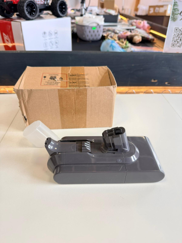 Baterie compatibilă cu aspiratorul Dyson V11 click-on Li-Ion, 25,2 V, 6000 mAh [1]