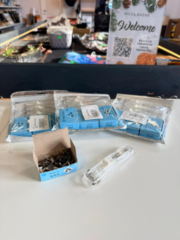 Dispenser de agrafe reutilizabil cu cleme, set 3 bucăți [1]