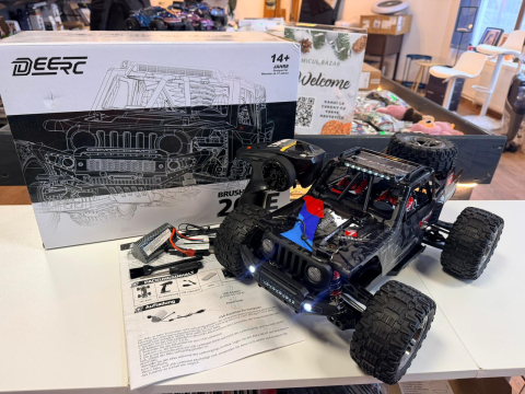 Mașină cu telecomandă off-road DEERC 207E Brushless 1:10, 4WD, 55 km/h [2]