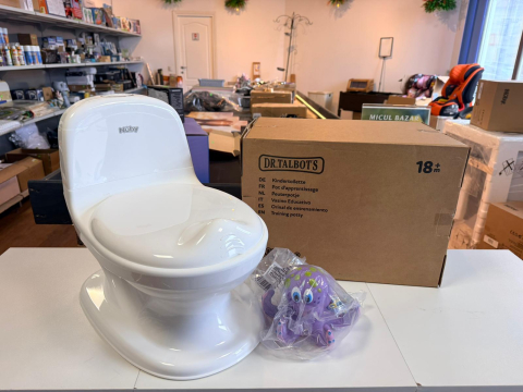 Oliță realistă Nuby Dr. Talbot's My Real Potty, sunet de spălare, compartiment depozitare, jucărie caracatiță [1]