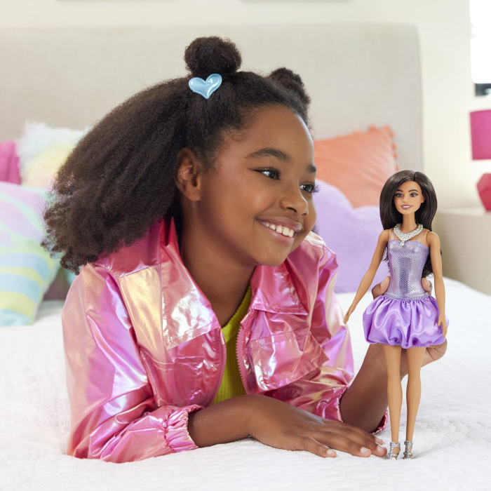 BARBIE FASHIONISTAS PAPUSA BARBIE BRUNETA CU ROCHIE MOV SI COLIER [3]