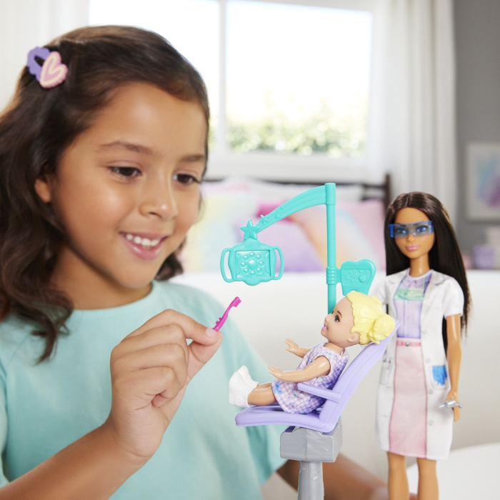 BARBIE SET DE JOACA PAPUSA BARBIE BRUNETA FACE CARIERA STOMATOLOG [3]