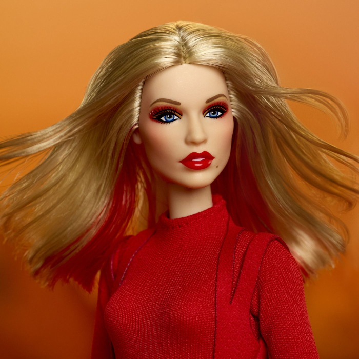 BARBIE SIGNATURE MUSIC SERIES PAPUSA KYLIE MINOGUE [5]